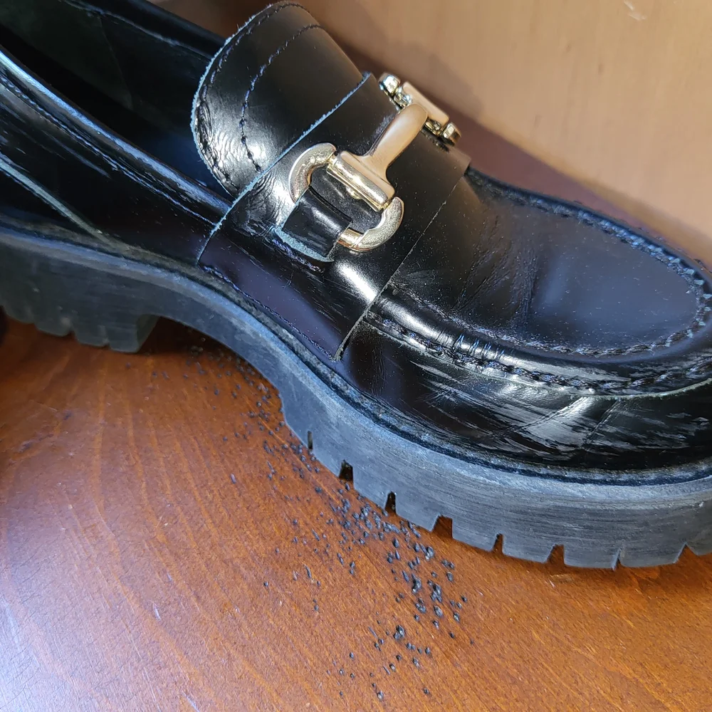 Steve Madden Black and Gold Leather Flats with Chunky Sole